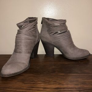 Stringed Small Heeled Booties